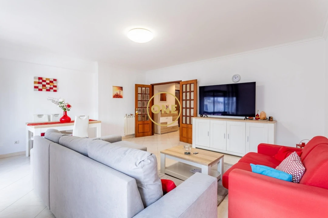 Apartamento T2 para Venda em Algueirão-Mem Martins Foto 3