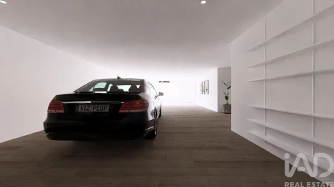 Moradia T5 para Venda em Castelo do Neiva