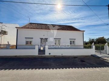 Moradia T5 para Venda em Cortiçadas de Lavre e Lavre