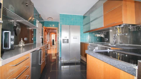 Apartamento T4 para Venda em Campo de Ourique