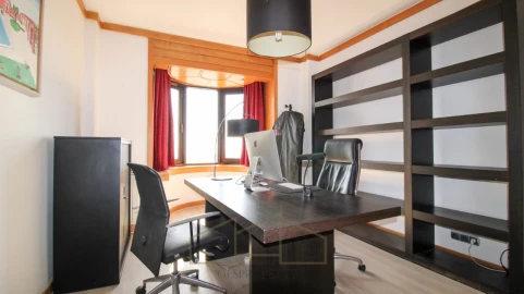 Apartamento T4 para Venda em Campo de Ourique