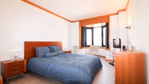 Apartamento T4 para Venda em Campo de Ourique