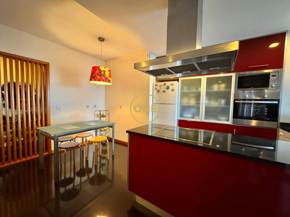 Apartamento T2 para Venda em Vermoim Foto 2