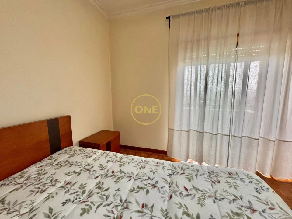 Apartamento T2 para Venda em Vermoim Foto 13