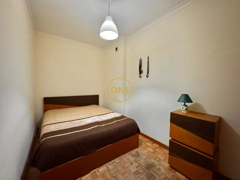 Apartamento T2 para Venda em Vermoim Foto 14