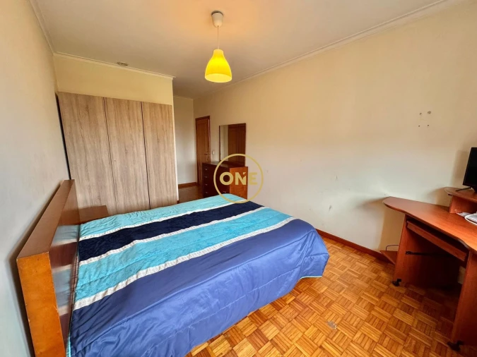 Apartamento T2 para Venda em Vermoim Foto 8