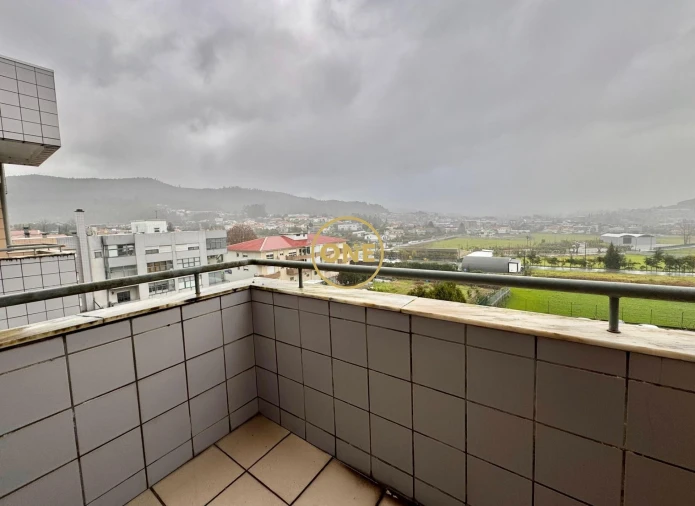 Apartamento T2 para Venda em Vermoim Foto 21