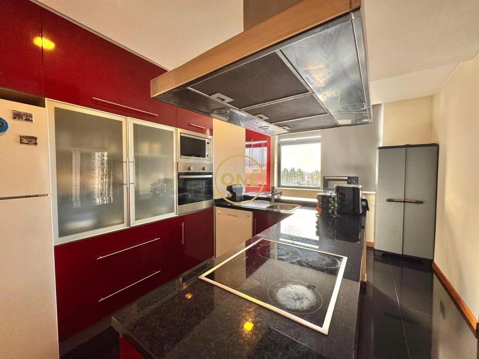 Apartamento T2 para Venda em Vermoim Foto 3