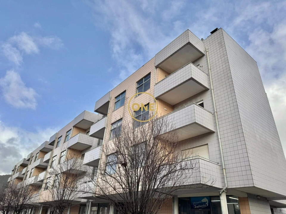 Apartamento T2 para Venda em Vermoim Foto 31