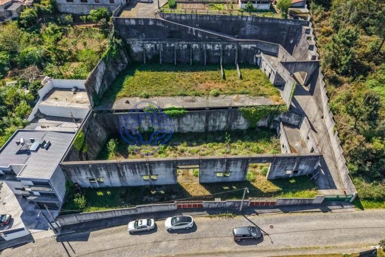 Terreno para Venda em Fânzeres e São Pedro da Cova Foto 19