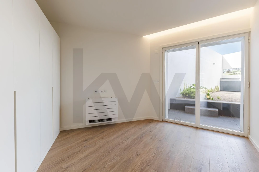 Apartamento T4 para Venda em Colares Foto 18