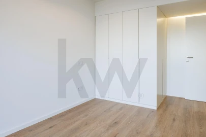 Apartamento T4 para Venda em Colares