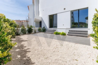 Apartamento T4 para Venda em Colares