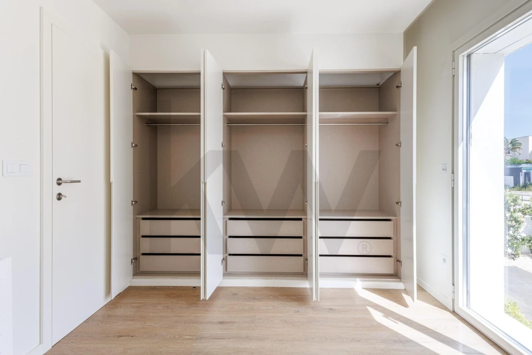 Apartamento T4 para Venda em Colares Foto 22