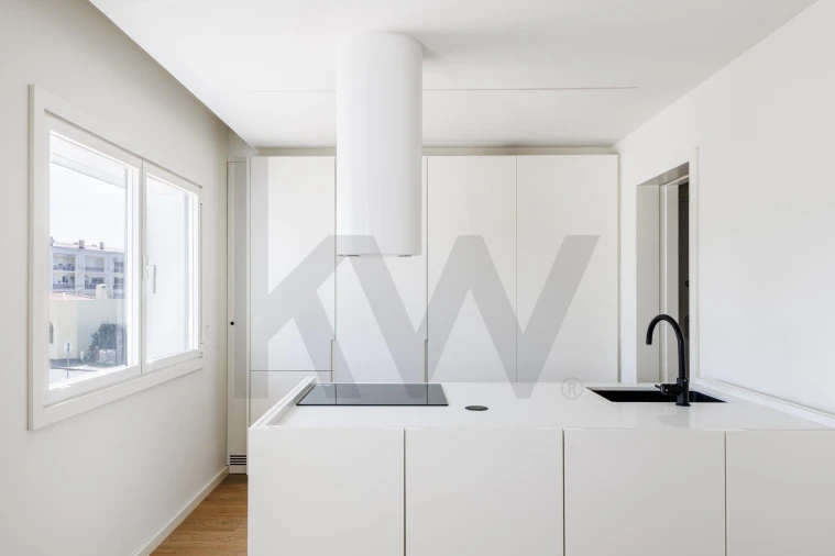 Apartamento T4 para Venda em Colares Foto 7