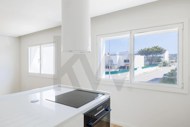 Apartamento T4 para Venda em Colares Foto 8