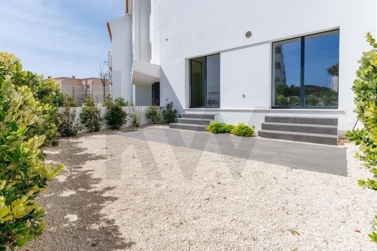 Apartamento T4 para Venda em Colares Foto 25