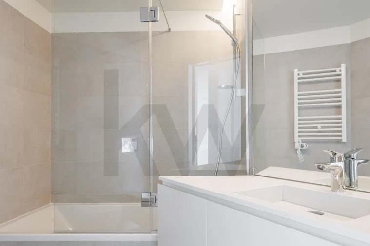 Apartamento T4 para Venda em Colares Foto 31