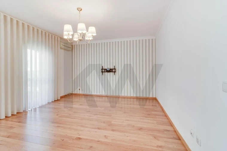 Apartamento T2 para Venda em Almada, Cova da Piedade, Pragal e Cacilhas Foto 6