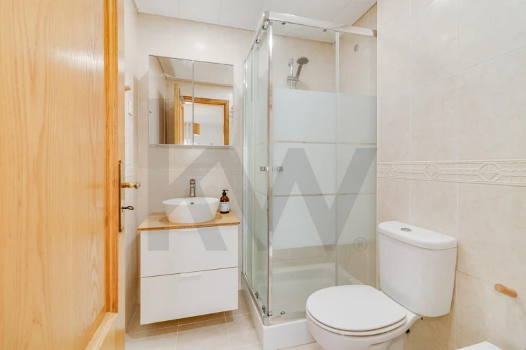 Apartamento T2 para Venda em Almada, Cova da Piedade, Pragal e Cacilhas Foto 16