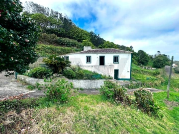 Moradia T2 para Venda em Santo Espirito