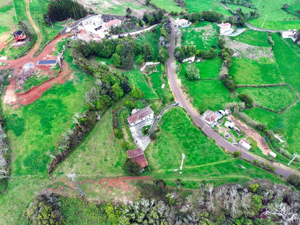 Moradia T2 para Venda em Santo Espirito Foto 11