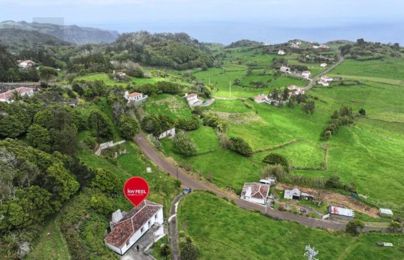 Moradia T2 para Venda em Santo Espirito Foto 15