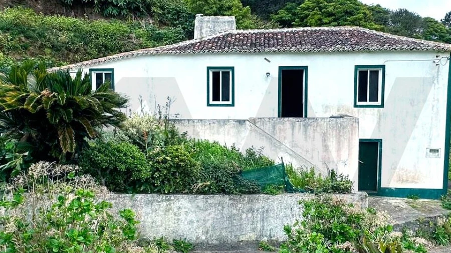 Moradia T2 para Venda em Santo Espirito