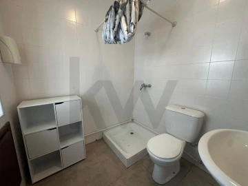 Loja para Venda em Vila do Porto