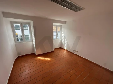 Loja para Venda em Vila do Porto