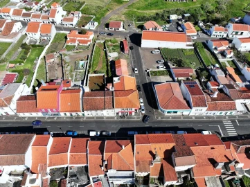 Loja para Venda em Vila do Porto