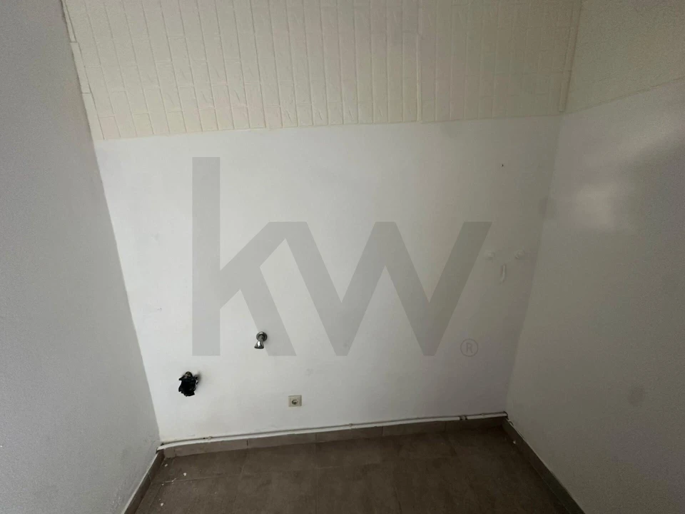 Loja para Venda em Vila do Porto Foto 5