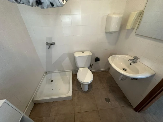 Loja para Venda em Vila do Porto Foto 12