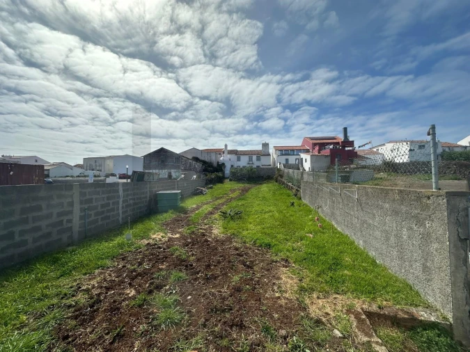 Loja para Venda em Vila do Porto Foto 16