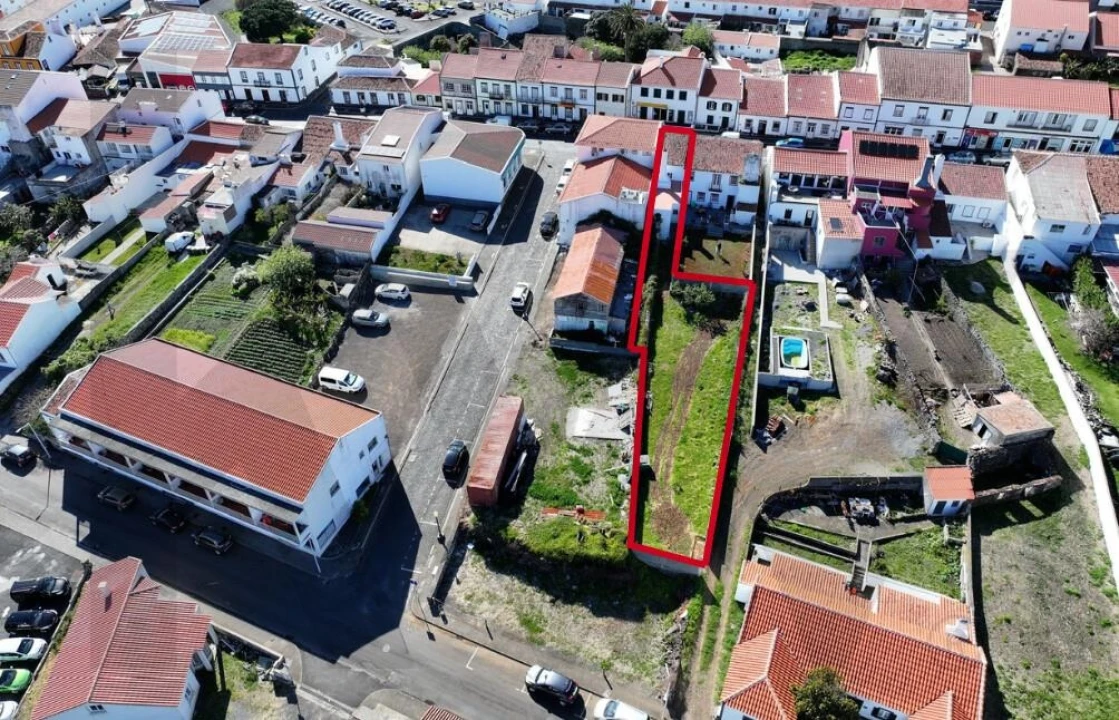 Loja para Venda em Vila do Porto Foto 17