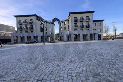 Prédio para Venda em Currelos, Papízios e Sobral