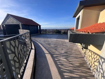 Prédio para Venda em Currelos, Papízios e Sobral