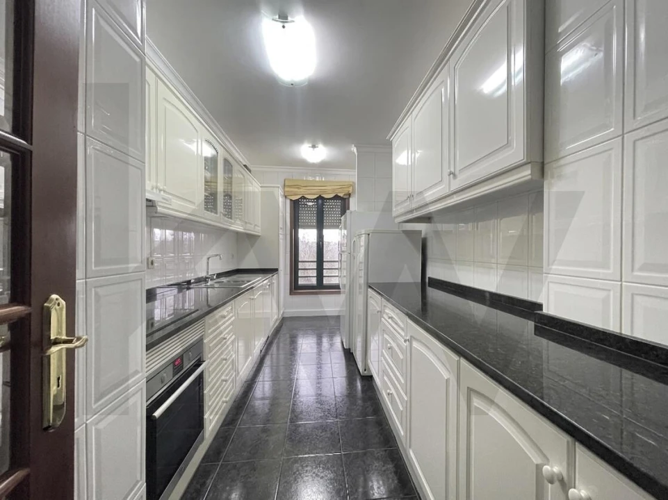 Apartamento T2 para Venda em São João da Madeira Foto 17