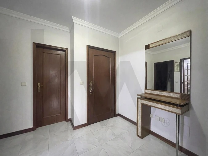 Apartamento T2 para Venda em São João da Madeira Foto 7