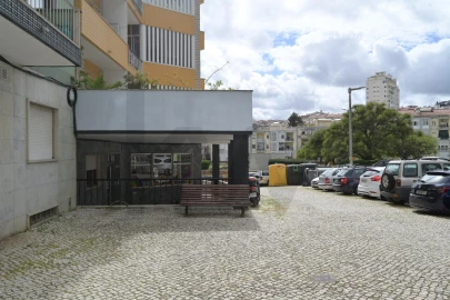Apartamento T2 para Venda em Odivelas