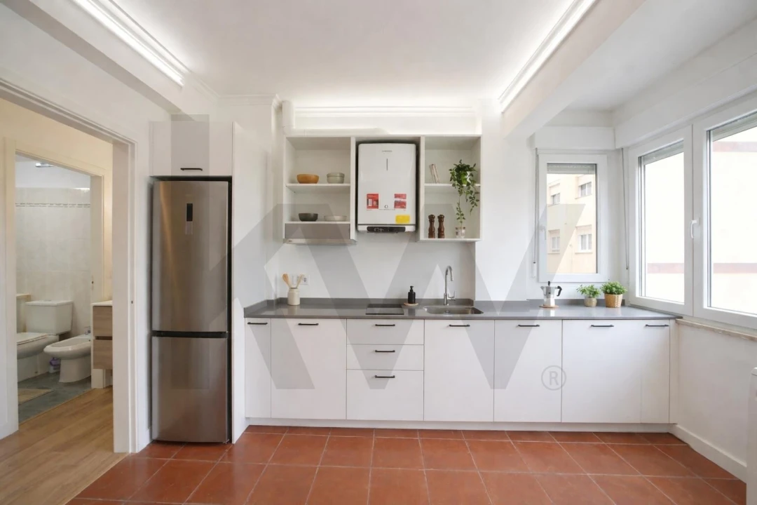 Apartamento T2 para Venda em Odivelas Foto 2