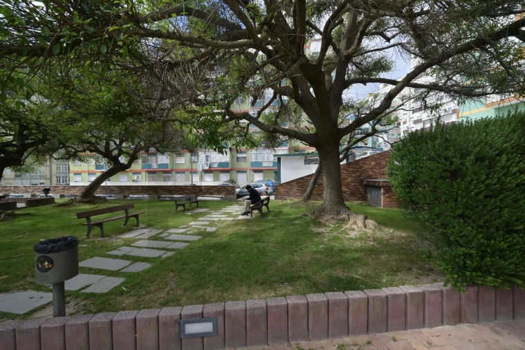 Apartamento T2 para Venda em Odivelas Foto 8