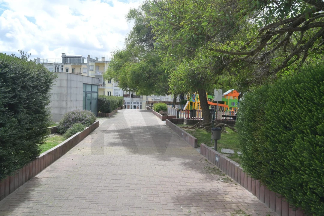 Apartamento T2 para Venda em Odivelas Foto 9