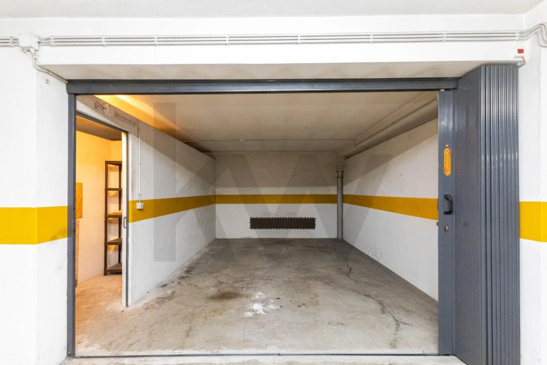 Apartamento T2 para Venda em Castêlo da Maia Foto 23