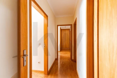 Apartamento T2 para Venda em Castêlo da Maia