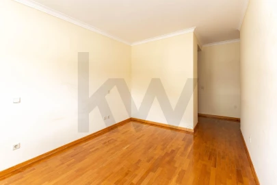 Apartamento T2 para Venda em Castêlo da Maia