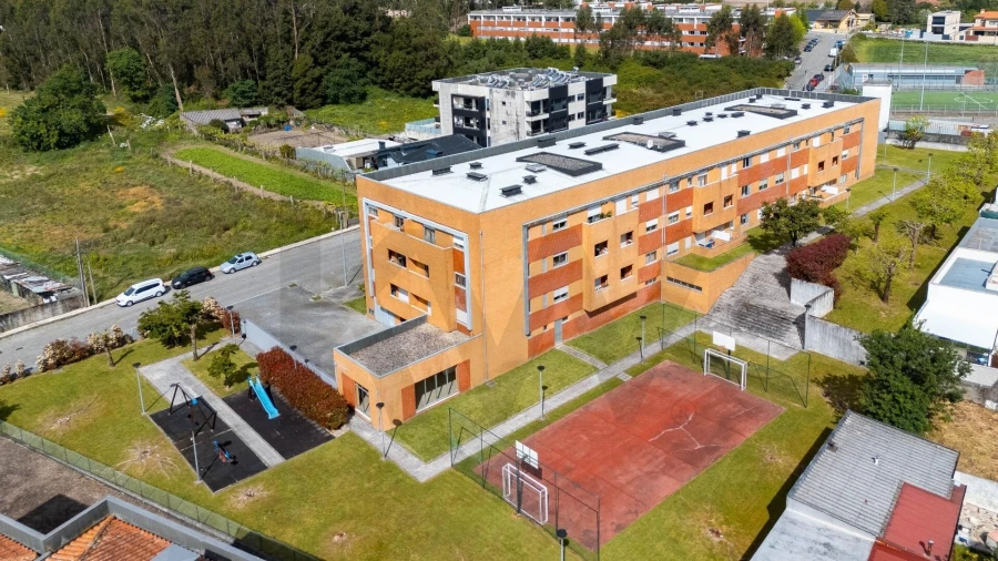 Apartamento T2 para Venda em Castêlo da Maia Foto 25