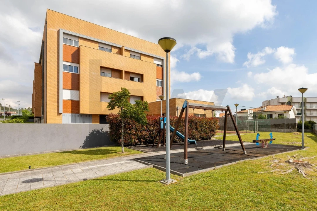 Apartamento T2 para Venda em Castêlo da Maia Foto 24