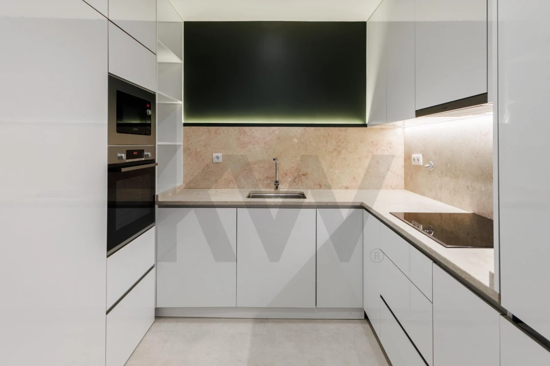 Apartamento T1 para Arrendamento em Santa Maria Maior Foto 13