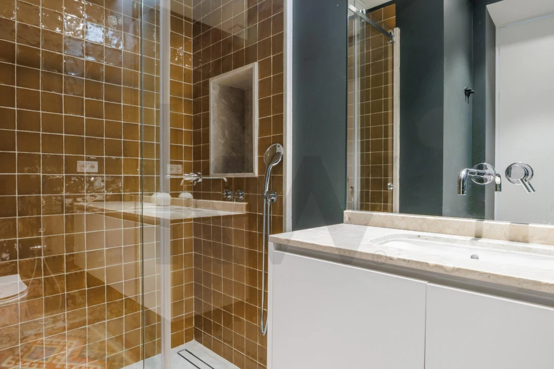 Apartamento T1 para Arrendamento em Santa Maria Maior Foto 17